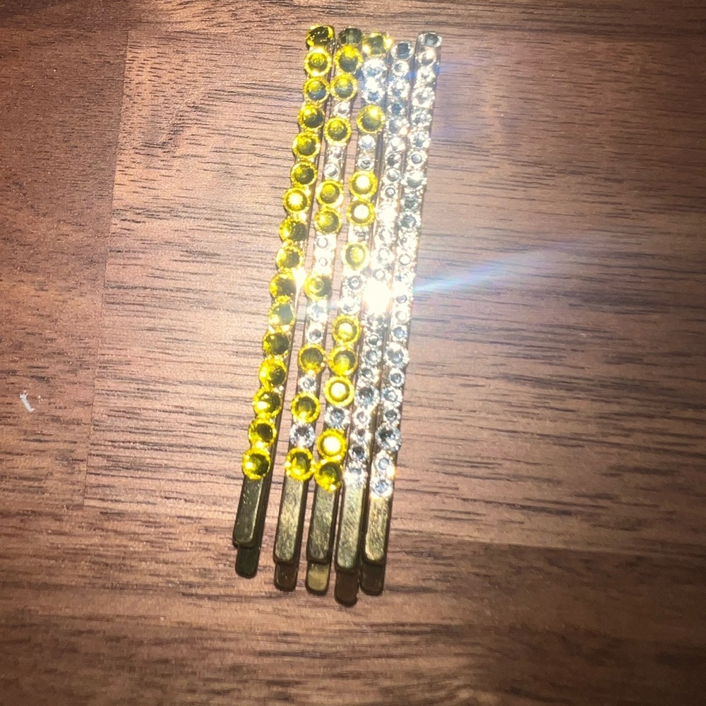 Handmade 18K Gold-Plated Lemon & Clear Crystal Bobby Pin Set - Picture 3 of 3